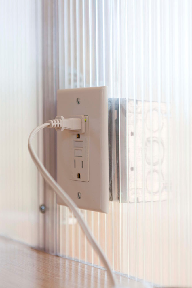 modern adu outlet design