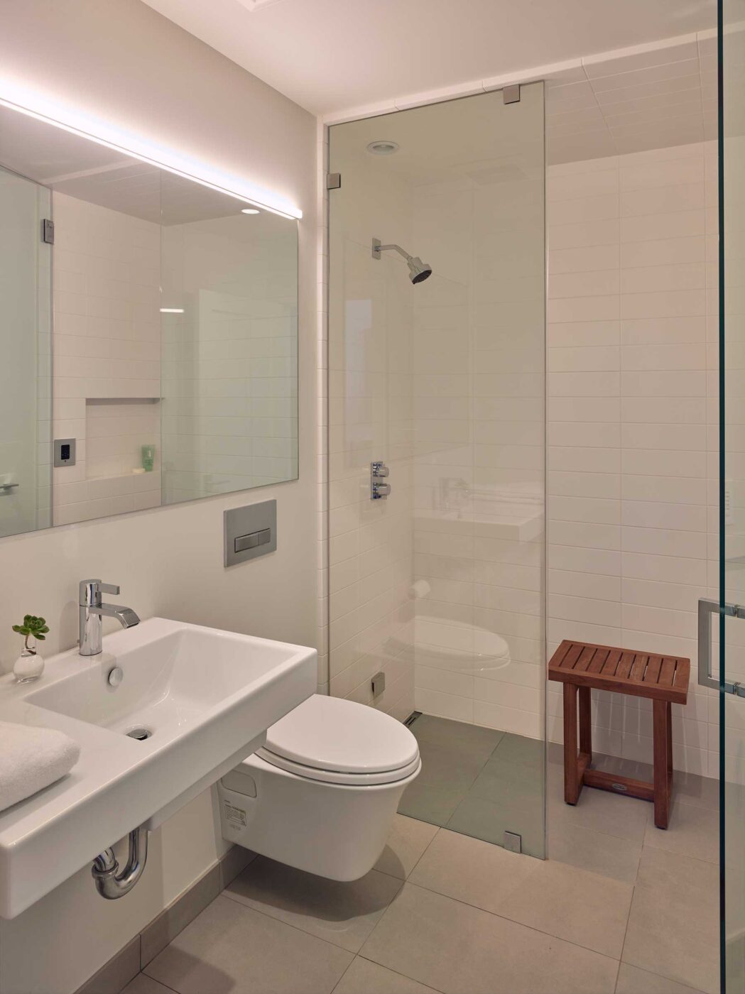 modern home remodel california bathroom